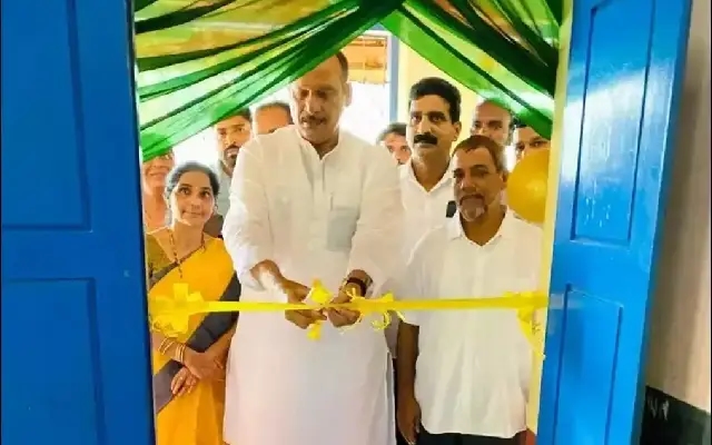 Ivan D’Souza inaugurates bilingual classroom to revive Kannada medium schools - News Karnataka