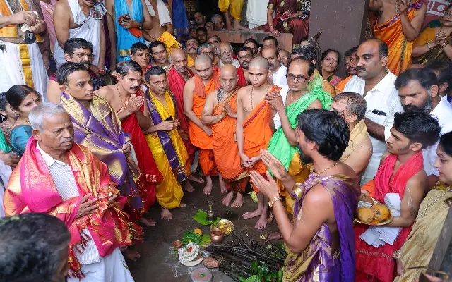 Udupi: Kattige Muhurta Ceremony Marks Spiritual Prelude to Upcoming Paryaya - News Karnataka