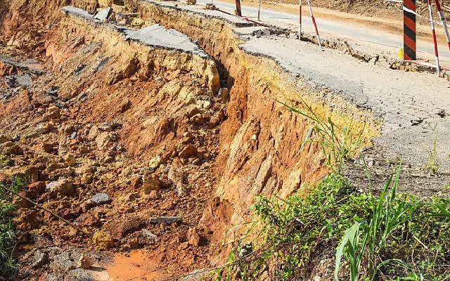 Landslide Wreaks Havoc in Kaiguri-Permanki Area Near Mangaluru - News Karnataka
