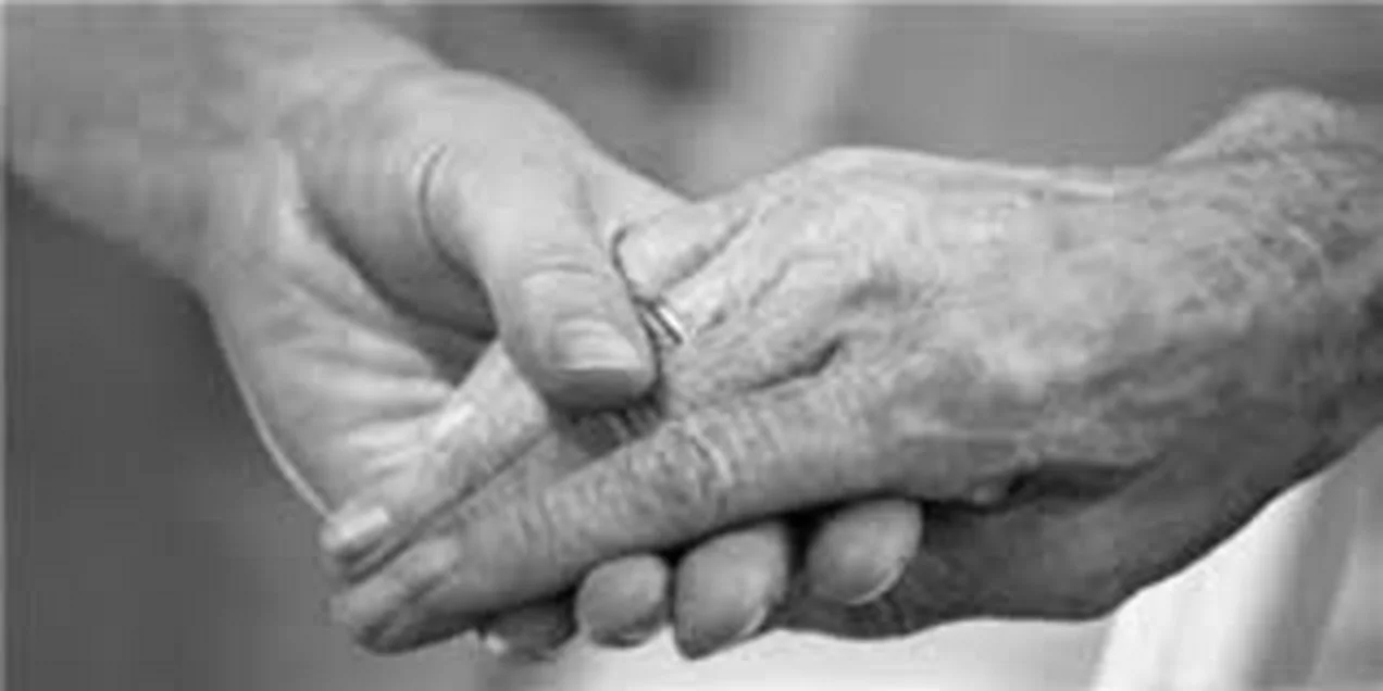 Elderly couple weds at old age home, defying age and norms - News Karnataka