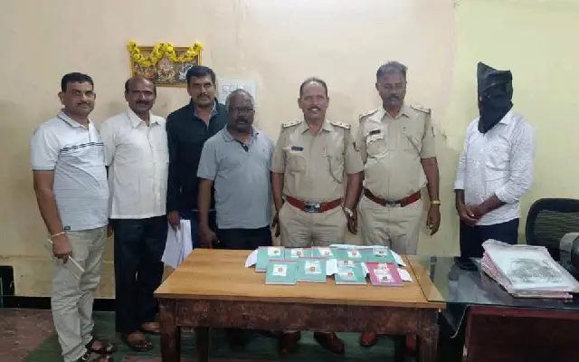 Man arrested for pawning fake gold rings with KDM916 stamp in Mysuru district - News Karnataka