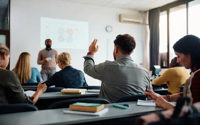 Back to Class: Mangaluru’s Working Professionals Return for Higher Studies - News Karnataka