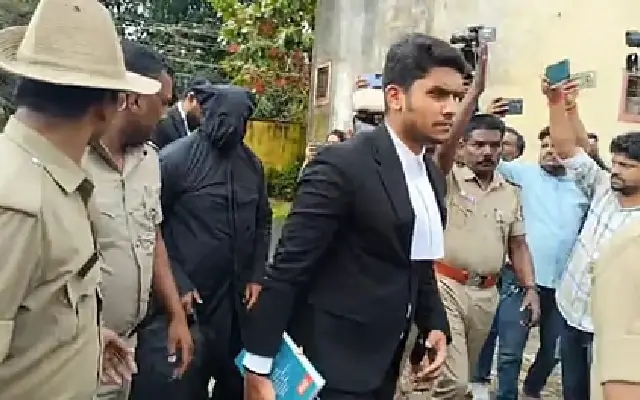 SIT Inspects 15 Suspected Sites Led by Key Whistleblower - News Karnataka