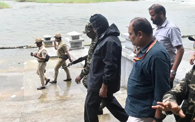 SIT investigates mass burial site near Netravathi river in Dharmasthala - News Karnataka