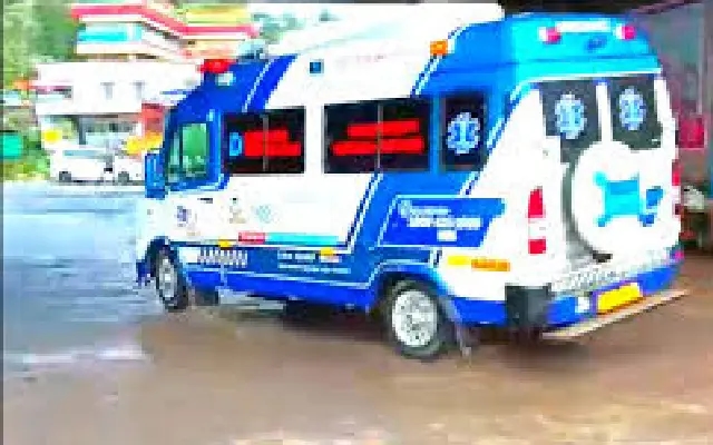 Sullia driver races against time, saves newborn with 5-hour ambulance to Bengaluru - News Karnataka