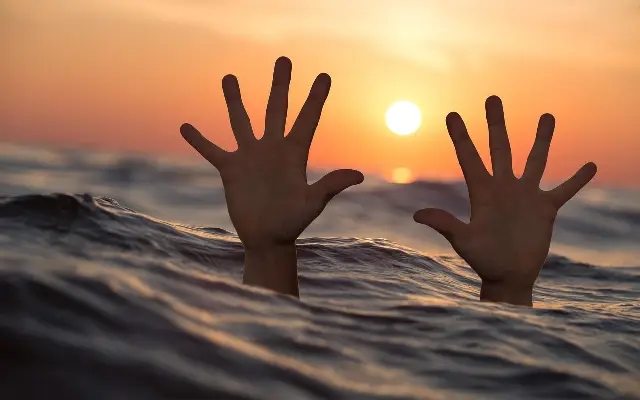 Tragic Drowning Incident Claims Lives of Three Nursing Students in KRS Backwaters - News Karnataka