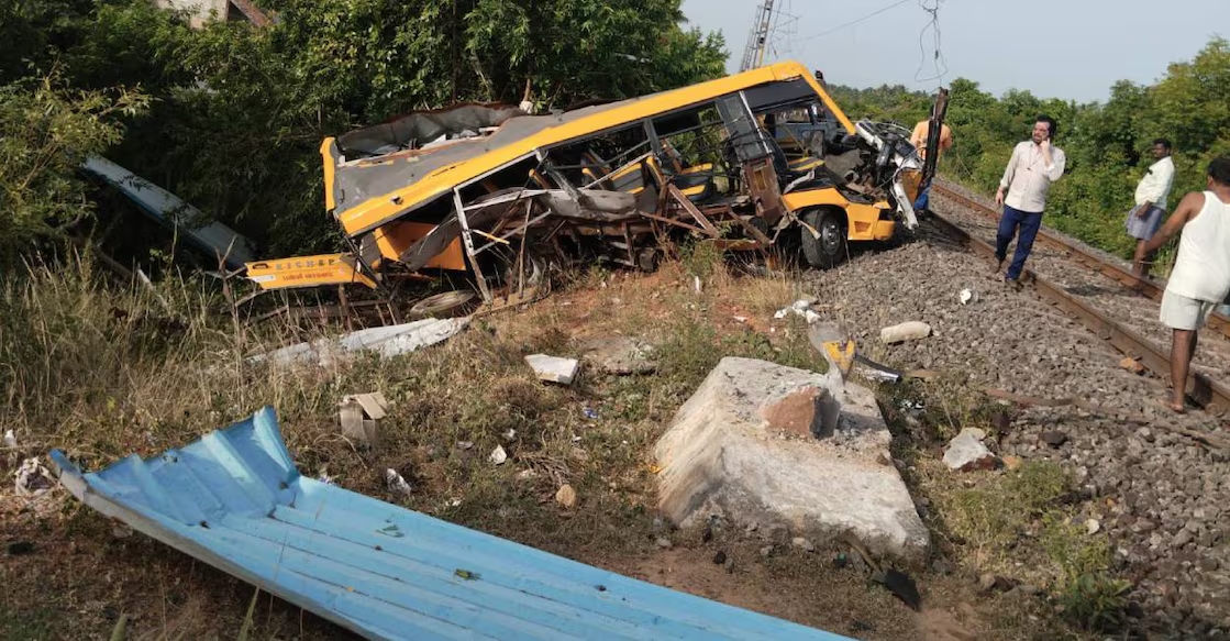 Train services disrupted after tragic level crossing accident near Semmankuppam - News Karnataka