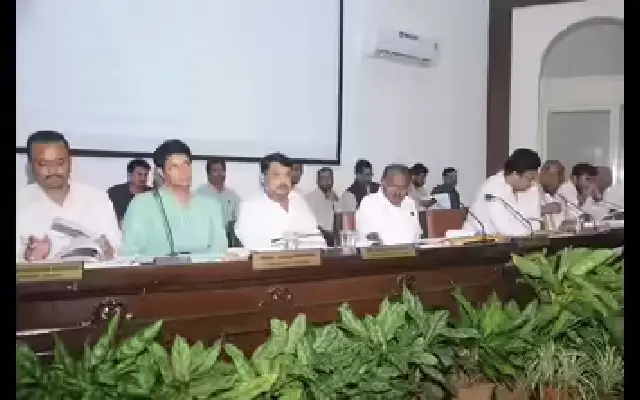 Transparent governance and infrastructure push take center stage in mysuru district - News Karnataka