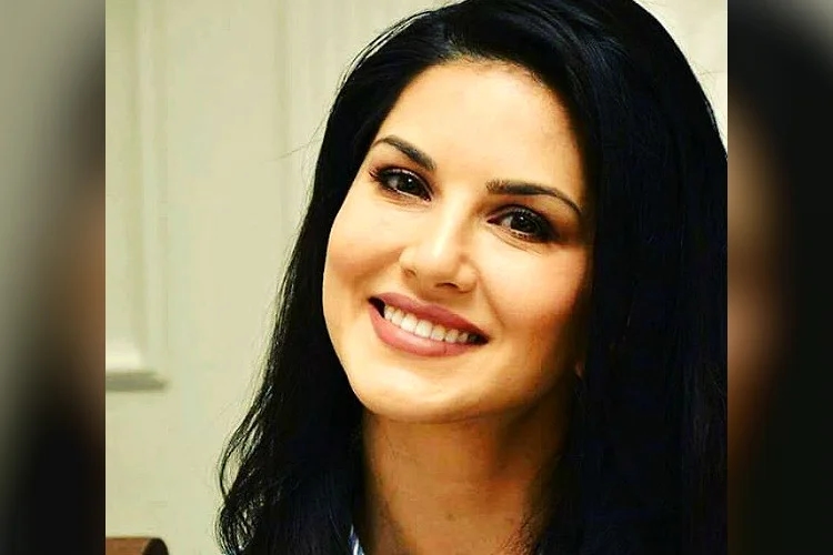 Sunny Leone to grace opening of grand new showroom in Thiruvananthapuram - News Karnataka