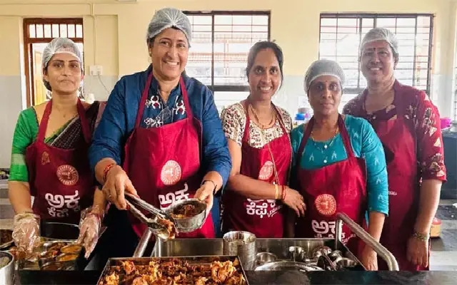 Akka Cafe opens at Udupi DC office to empower women entrepreneurs - News Karnataka