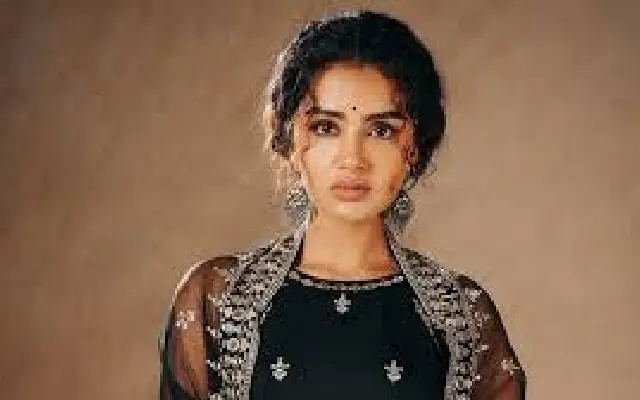 Anupama Parameswaran shines in parts, but weak execution dulls impact - News Karnataka