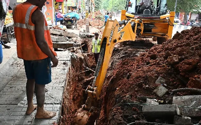 Bengaluru hotels seek tax relief citing 50% revenue loss from road works - News Karnataka