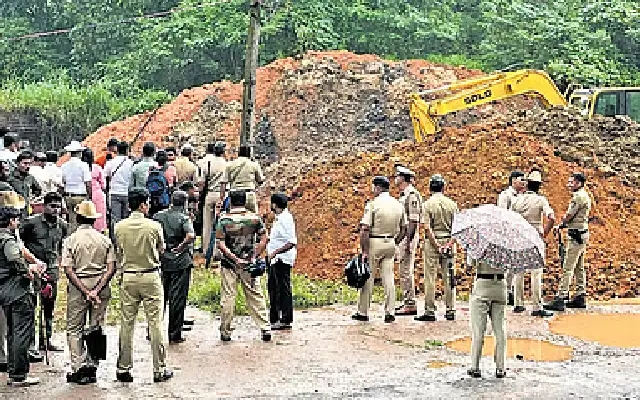 Bjp seeks interim report on dharmasthala mass burial probe - News Karnataka
