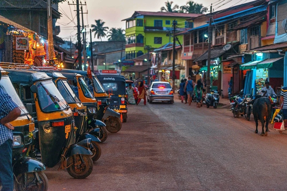 Karnataka Govt 2025: New Industrial Policy, Transport Challenges & Civic Reforms - News Karnataka