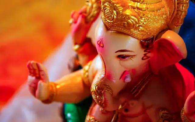 Sri Siddhivinayak idol arrives at Omkara Nagar for Ganeshotsava - News Karnataka
