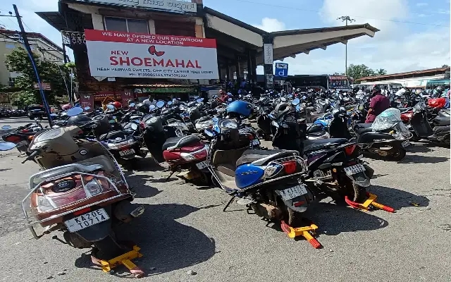 Udupi Police Crack Down on Illegal Parking: Fines and Wheel Locks Imposed Citywide - News Karnataka