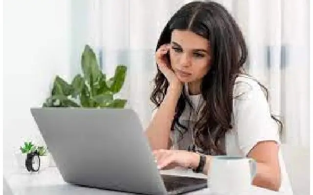 LinkedIn post on Monday leave sparks workplace debate online - News Karnataka