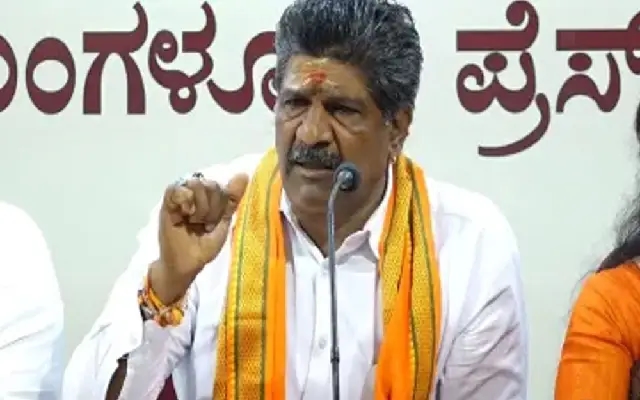Tight Security as Mahesh Shetty Thimarodi Appears at Brahmavar Police Station - News Karnataka
