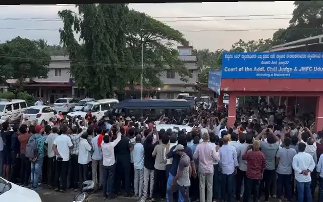 Tension in Brahmavar as activist Mahesh Shetty Thimarodi arrested over post - News Karnataka
