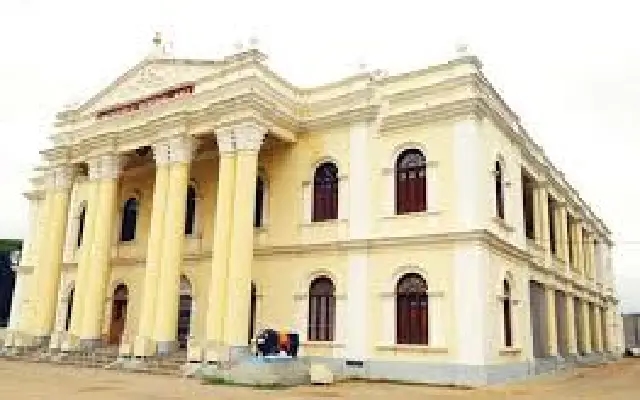 Mysuru’s Historic Town Hall Faces Decay Amid Neglect - News Karnataka
