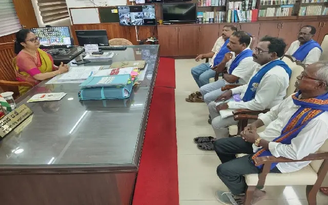 Dalit Leaders in Udupi Demand Land, Jobs, and Action on Fake Caste Certificates - News Karnataka
