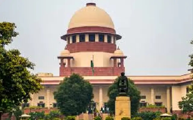 Supreme Court gets a light moment with ‘headless’ advocate glitch - News Karnataka
