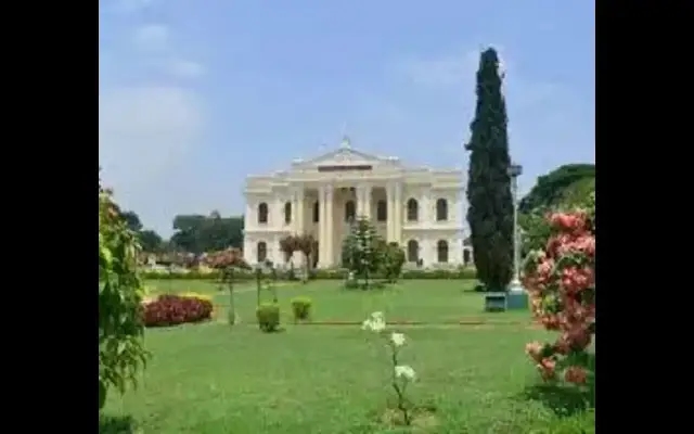 Mysuru’s Historic Town Hall Faces Threat of Collapse, Urgent Restoration Sought - News Karnataka
