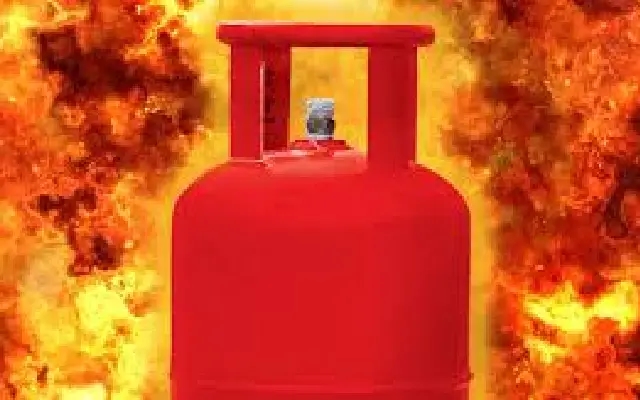 Three killed in bengaluru lpg domestic cylinder blast - News Karnataka