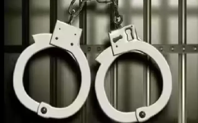 Prime suspect Jagadish arrested in Biklu Shivu murder case at Delhi airport - News Karnataka