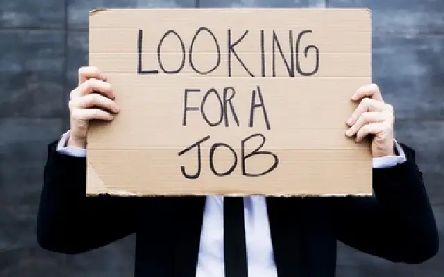 Bengaluru man with 14 years banking experience seeks help on footpath - News Karnataka