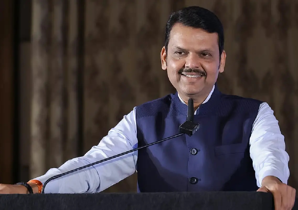 Fadnavis slams Siddaramaiah over plan to rename Shivajinagar Metro station - News Karnataka