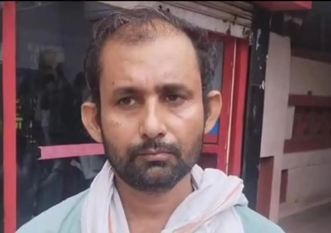 Dhaba Cook Shocked as ₹40 Crore Transactions Found in His Name - News Karnataka