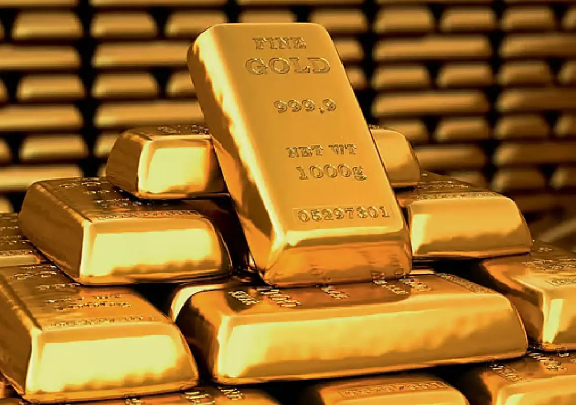 Gold hits record $3,865 as US shutdown fears lift safe-haven demand - News Karnataka