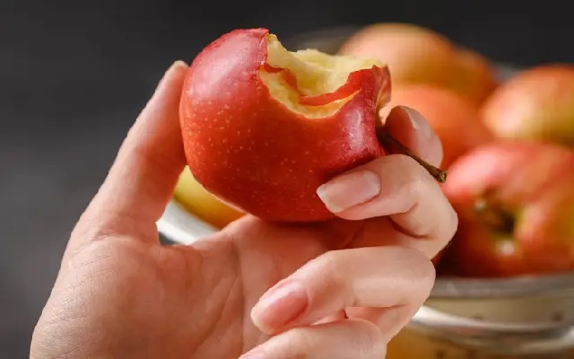 Whole fruit or juice: how to enjoy fruit without harming your teeth - News Karnataka