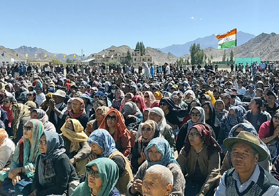 Leh Violence Escalates Amid Statehood Protests; Four Killed, Over 70 Injured - News Karnataka