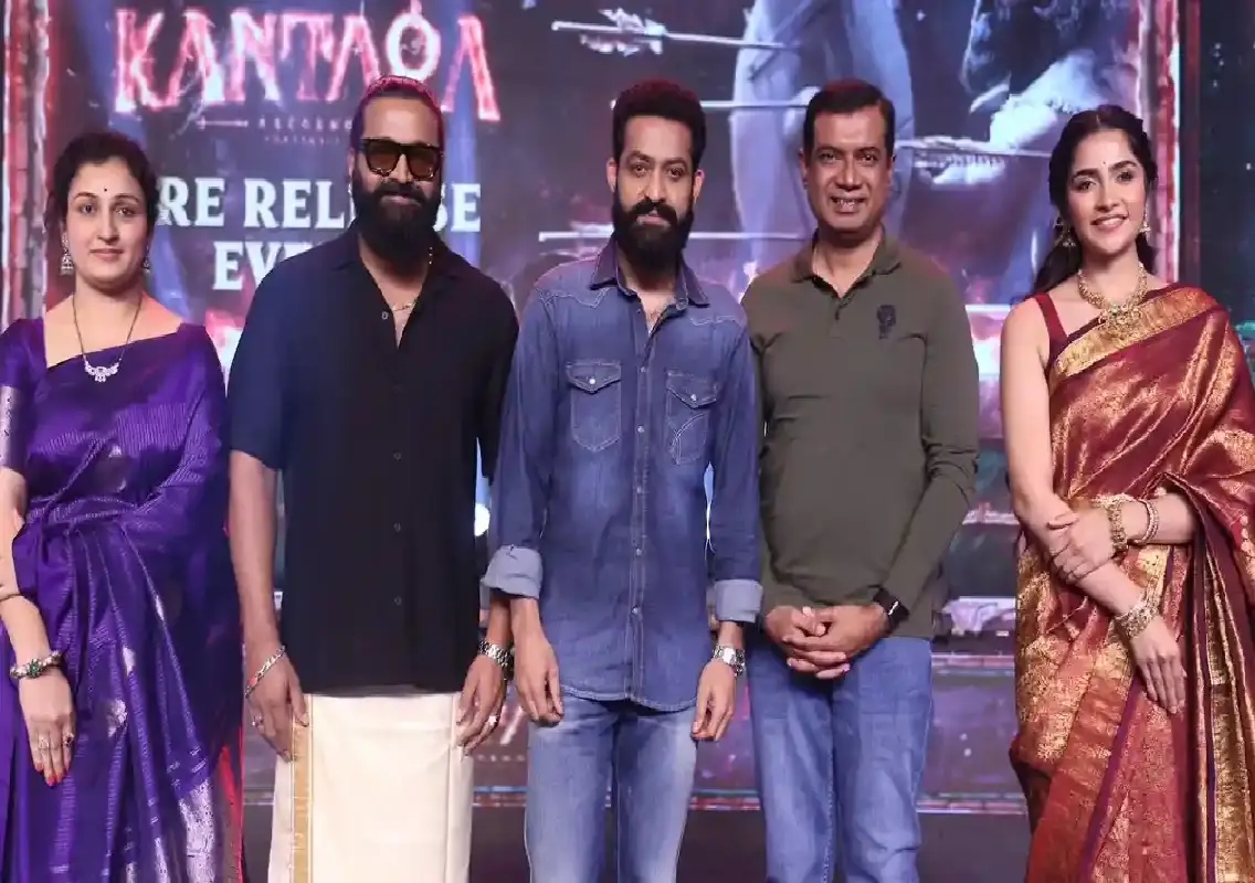 NTR and Rishab Shetty share special moment at Kantara Chapter 1 event - News Karnataka