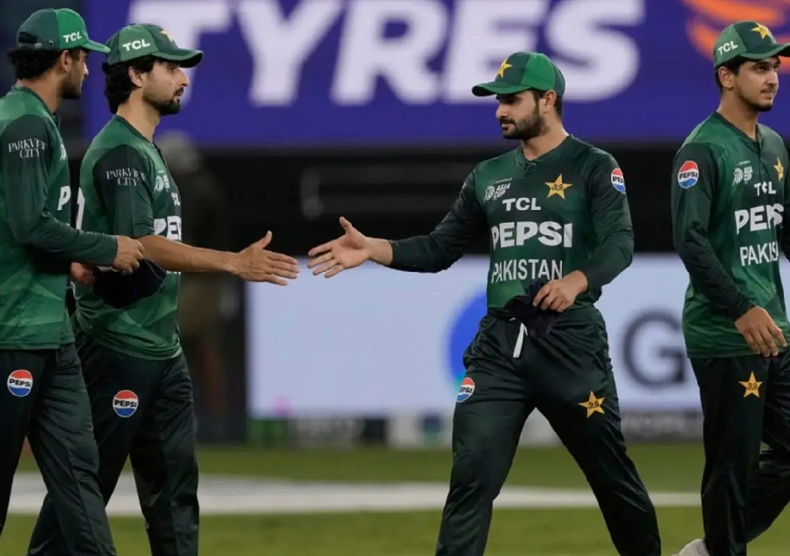 Pakistan boycotts Asia Cup match against UAE over handshake row - News Karnataka