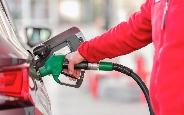Supreme Court dismisses plea against Centre’s E20 fuel policy - News Karnataka