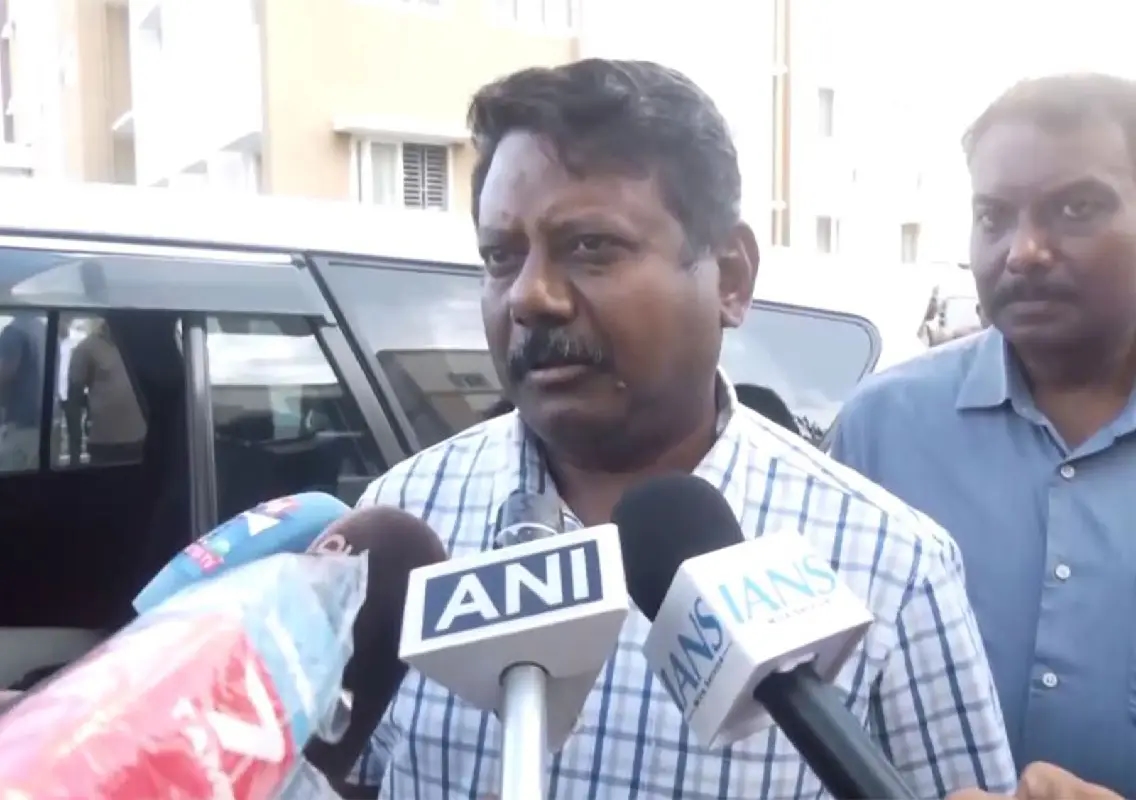 39 killed, 95 injured in stampede at TVK rally in Karur - News Karnataka