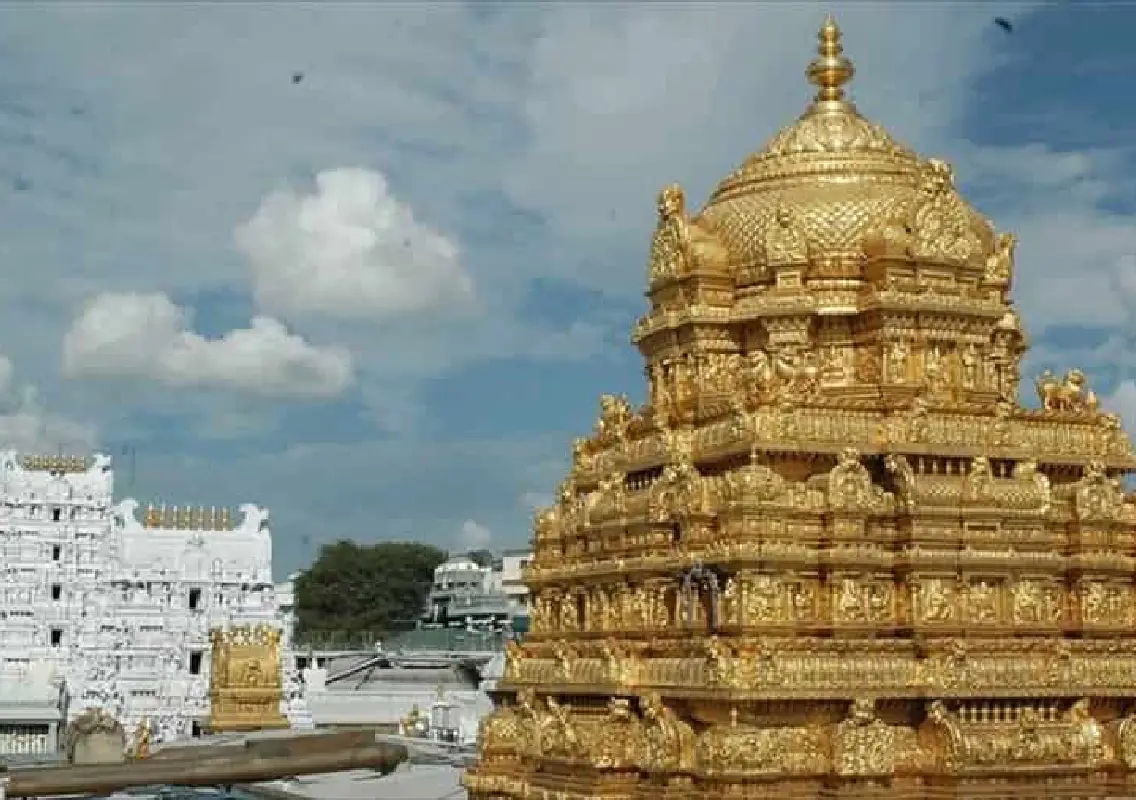 Tirupati temple clerk caught after decades of siphoning crores - News Karnataka