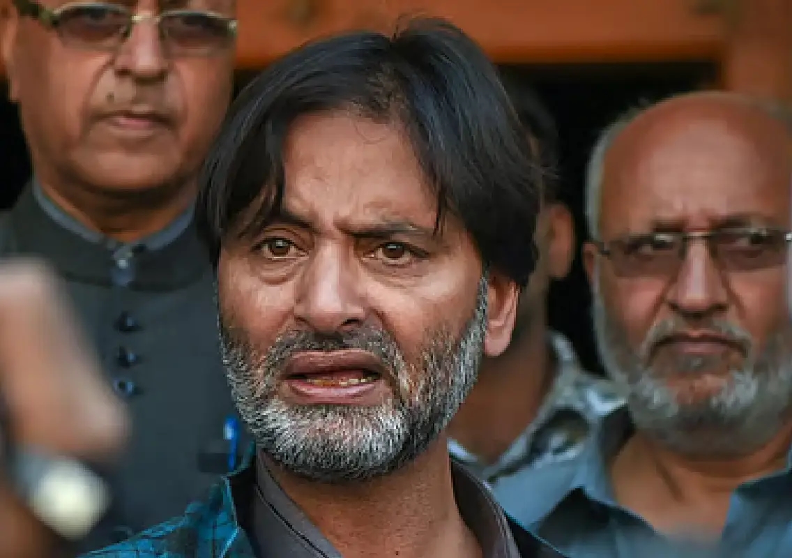 Yasin Malik begged for life before ISI and Lashkar, say intelligence sources - News Karnataka