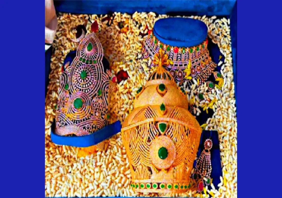 Ilaiyaraaja offers diamond-studded crown and gold ornaments to Kollur Mookambika - News Karnataka