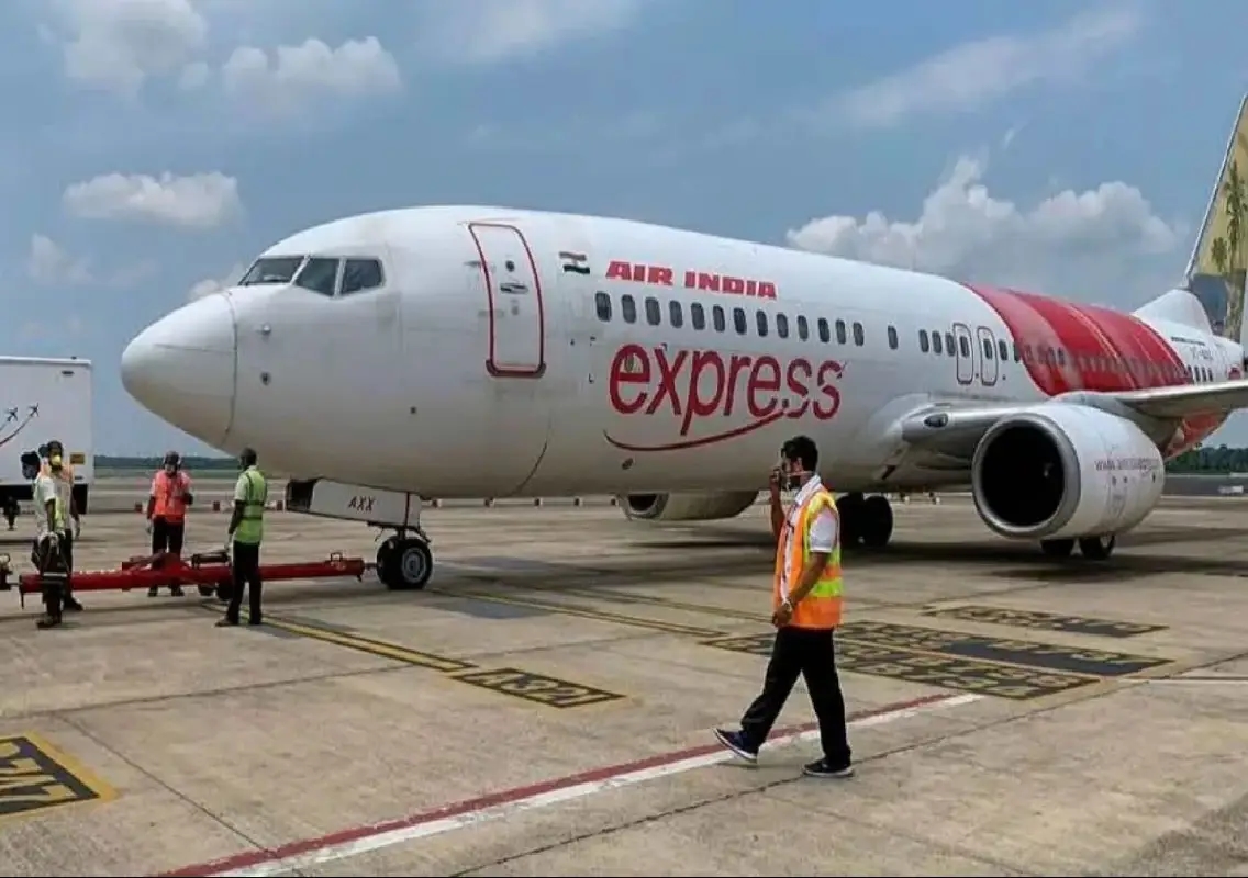 Air India Express flight cancelled after bird strike at Vijayawada airport - News Karnataka