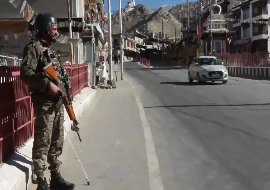 Leh under heavy restrictions after violent protests and Sonam Wangchuk’s detention - News Karnataka