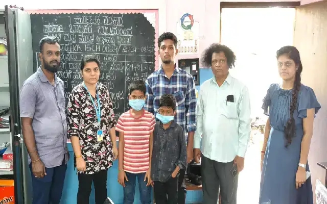 Two minor boys rescued from begging near Udupi mall - News Karnataka