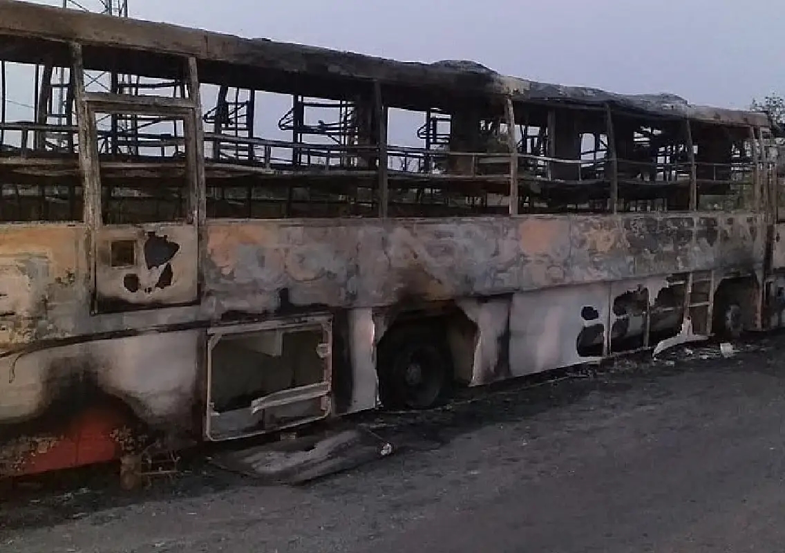 32 feared dead as Hyderabad–Bengaluru bus catches fire in Kurnool - News Karnataka