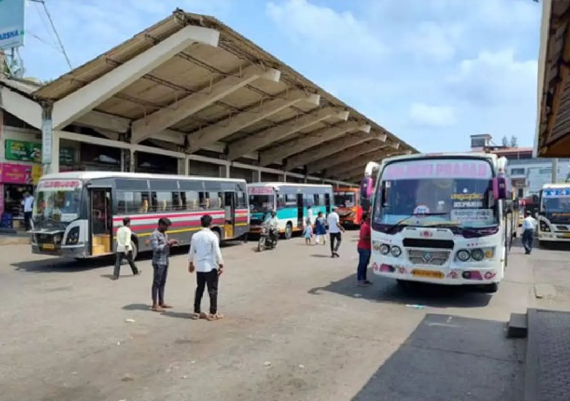 Activists slam private bus operators for blocking KSRTC rural services in Udupi - News Karnataka