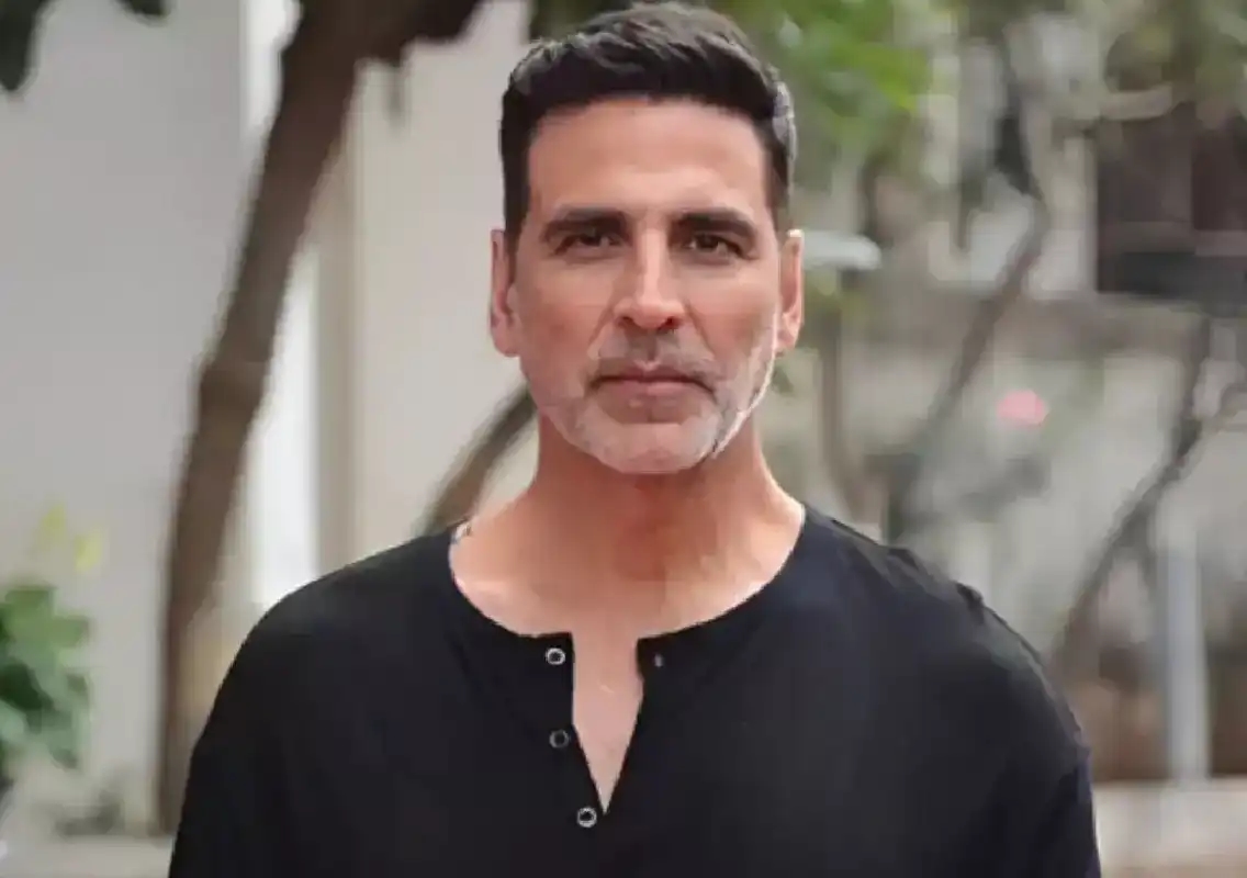 Akshay Kumar Highlights Police Uniform Issue; CM Devendra Fadnavis Promises Action - News Karnataka