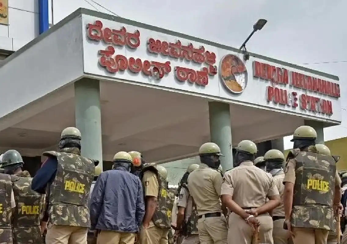 Bengaluru policemen suspended after sexual-harassment complaint - News Karnataka