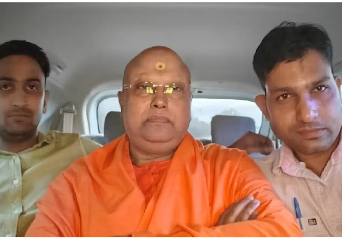 Chaitanyananda Saraswati misled police with foreign WhatsApp number - News Karnataka